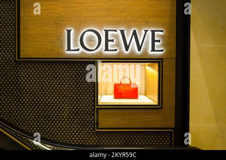 Loewe hong discount kong landmark