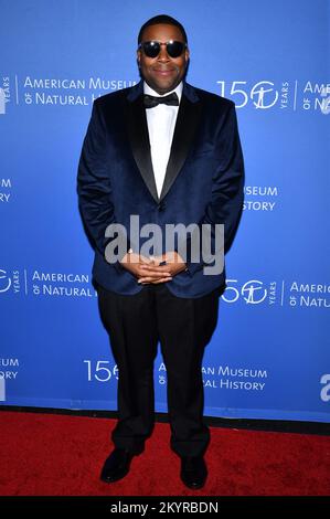 New York, USA. 01st Dec, 2022. Kenan Thompson attends the American Museum of Natural History's 2022 Museum Gala in New York, NY, December 1, 2022. (Photo by Anthony Behar/Sipa USA) Credit: Sipa USA/Alamy Live News Stock Photo