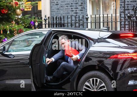 The Rt Hon Mel Stride MP, Secretary of State for Work and Pensions, arriving at 10 Downing Street, London, for a cabinet meeting Stock Photo