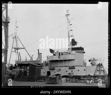 ATF 106 Mobala , Ships, Naval Vessels, Boats, Naval History, Navy Stock Photo