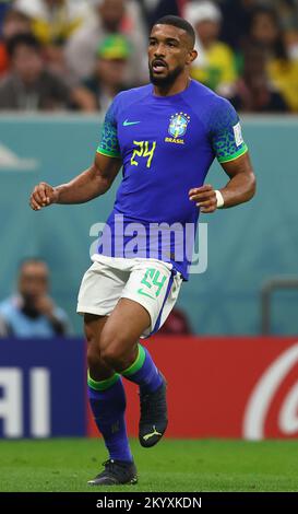 Doha, Qatar, 2nd December 2022. Bremer of Brazil  during the FIFA World Cup 2022 match at Lusail Stadium, Doha. Picture credit should read: David Klein / Sportimage Credit: Sportimage/Alamy Live News Stock Photo