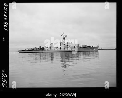 DD-776 James C. Owens , Ships, Naval Vessels, Boats, Naval History, Navy Stock Photo