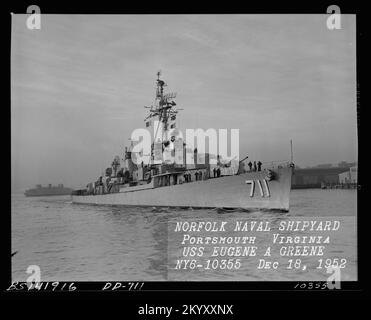 DD-712 Gyatt , Ships, Naval Vessels, Boats, Naval History, Navy Stock Photo