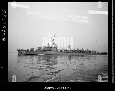 DD-712 Gyatt , Ships, Naval Vessels, Boats, Naval History, Navy Stock Photo