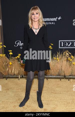 Los Angeles, USA . 02nd Dec, 2022. Britt Ekland arriving to the Paramount+ series premiere of “1923” held at the Hollywood American Legion Post 43 in Hollywood, CA on December 2, 2022. © OConnor / AFF-USA.com Credit: AFF/Alamy Live News Stock Photo