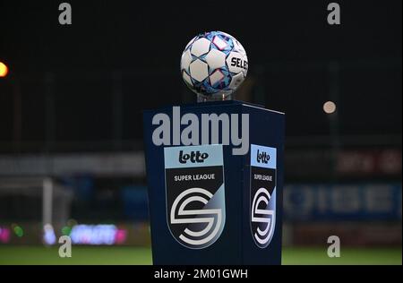 illustration picture showing the ball on the lotto super league ball holder during a female soccer game between AA Gent Ladies and Sporting du pays de Charleroi on the 13 th matchday of the 2022 - 2023 season of Belgian Lotto Womens Super League , Friday 2nd December 2022  in Oostakker , Belgium . PHOTO SPORTPIX | DAVID CATRY Stock Photo