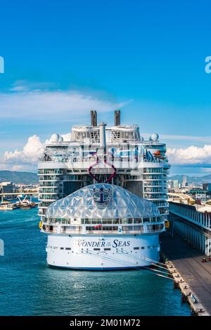 The liner Wonder of the Seas cruise ship arrives at the French ...