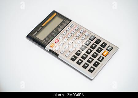 Retrò degli anni ottanta, Casio calcolatrice scientifica Foto stock - Alamy