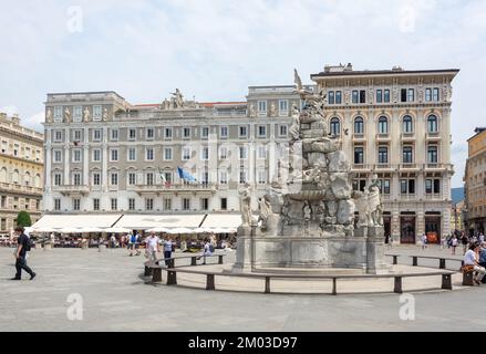 Fountain of the Four Continents and Caffe delgi Specchi,  Piazza Unita d'Italia, Trieste, Friuli Venezia Giulia Region, Italy Stock Photo