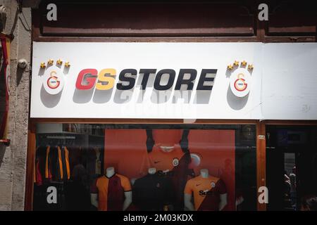 Picture of a sign with the logo of Galatasaray SK on their official shop in Istanbul, Turkey. Galatasaray AŞ in UEFA competitions is the biggest Turki Stock Photo