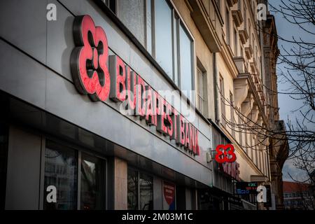 Picture of a Budapest Bank sign on their branch in Budapest, Hungary. Budapest Bank is a commercial bank founded in 1987, formerly belonging to GE Cap Stock Photo