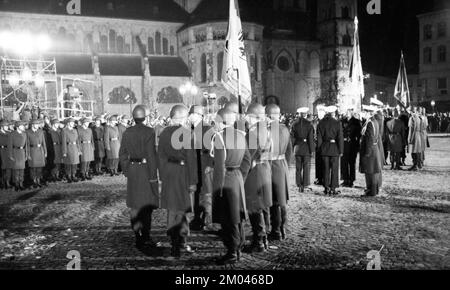 Public swearing-in ceremony of Bundeswehr recruits in Bonn, 12.11.1980, Germany, Europe Stock Photo