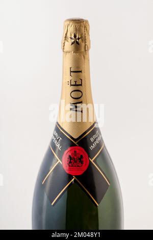 Moet et chandon bottle hi-res stock photography and images - Alamy