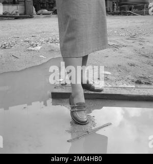 Women's fashion in the 1950s. A woman wearing the shoe fashion of year 1950. Sweden 1950 ref i1720 Stock Photo