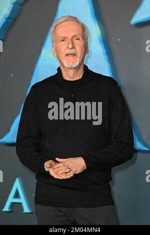 London, UK. 4 December 2022. James Cameron attends a photo call for the new film, Avatar: The Way Of Water, at the Corinthia Hotel in London. Picture date: Sunday December 4, 2022. Photo credit should read: Matt Crossick/Empics/Alamy Live News Stock Photo