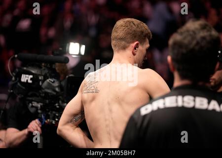 ORLANDO, FL - December 3: Eryk Anders (L) and Kyle Daukaus (R) step in the octagon for a 3-round bout at Amway Center for UFC Orlando - Thompson vs Holland : Evevnt on December 3, 2022 in ORLANDO, FL, United States. (Photo by Louis Grasse/PxImages) Stock Photo