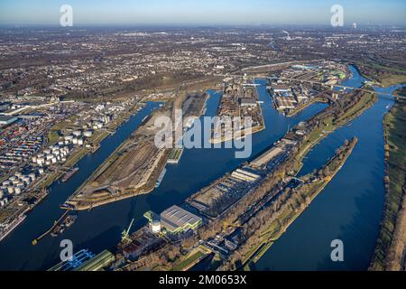 Aerial view, Duisburg harbor with oil island and river Ruhr tributary into Rhine in district Kaßlerfeld in Duisburg, Ruhr area, North Rhine-Westphalia Stock Photo