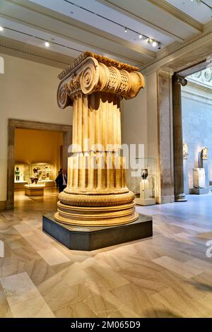 New York. Manhattan. United States. The Metropolitan Museum of Art. Greek and Roman Art. Mary and Michael Jaharis Gallery Stock Photo