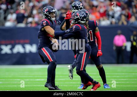 December 4, 2022: Cleveland Browns safety D'Anthony Bell (37) prior to a  game between the Cleveland Browns and the Houston Texans in Houston, TX.  ..Trask Smith/CSM/Sipa USA(Credit Image: © Trask Smith/Cal Sport