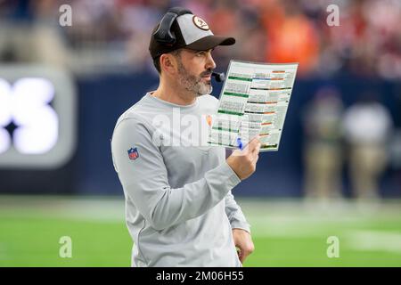 Houston, TX, USA. 4th Dec, 2022. Cleveland Browns head coach Kevin Stefanski during a game between the Cleveland Browns and the Houston Texans in Houston, TX. Trask Smith/CSM/Alamy Live News Stock Photo