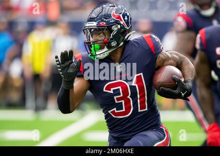 Houston Texans running back Dameon Pierce (31) during pregame warmups  before an NFL football game against the Indianapolis Colts on Sunday,  September 11, 2022, in Houston. (AP Photo/Matt Patterson Stock Photo - Alamy