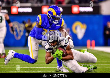 Los Angeles Rams safety Nick Scott (33) runs during an NFL football game  against the Atlanta Falcons Sunday, Sept. 18, 2022, in Inglewood, Calif.  (AP Photo/Kyusung Gong Stock Photo - Alamy