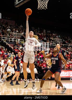 Stanford forward Brooke Demetre (21) guards against Oregon State ...