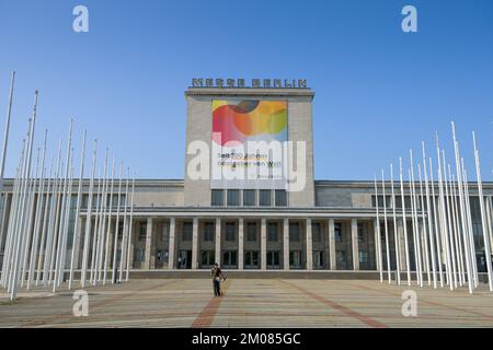 Messe Berlin, Große Haupthalle, Hammarskjöldplatz, Charlottenburg, Berlin, Deutschland Stock Photo