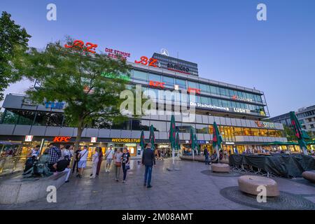 Europa Center, Breitscheidplatz, Tauentzien, Charlottenburg, Berlin, Deutschland Stock Photo