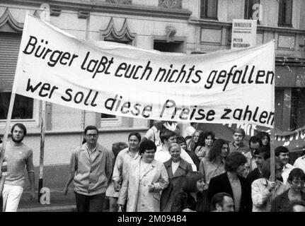 With a conference and demonstration, the German Communist Party (DKP) celebrated the 100th birthday of Karl Liebknecht in Solingen on 21.8.1971, Germa Stock Photo