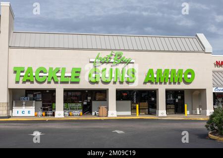 Lost Bay Tackle Guns And Ammo Store Orange Beach Alabama United States Gun Shop  America Stock Photo - Alamy