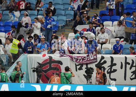 Al Wakra, Qatar. December 5th, 2022, Al Janoub Stadium, Doha, QAT, FIFA World Cup 2022, Round of 16, Japan vs Croatia, in the picture Japanese fans in the stands. Credit: dpa picture alliance/Alamy Live News Stock Photo