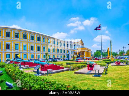 Panorama of the cannons museum at the facade of Ministry of Defence headquarters in Bangkok, Thailand Stock Photo