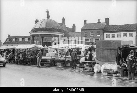 1978 black & white archive image of Swaffham market in Norfolk. Stock Photo