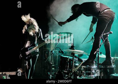 Red Blood Shoes live in concert in Stockholm - Laura-Mary Carter and Steven Ansell, standing on his drum kit, from Red Blood Shoes while opening for the Pixies at Cirkus in Stockholm, Sweden on 30 September 2019. Stock Photo
