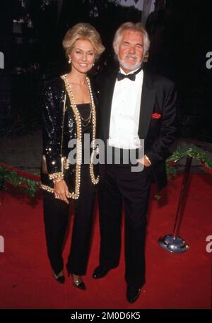 Kenny Rogers and wife Marianne Circa 1980's   Credit: Ralph Dominguez/MediaPunch Stock Photo