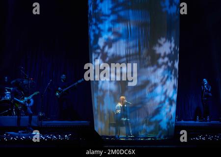 Naples, Italy. 05th Dec, 2022. Noemi during Noemi Live 2022, Italian singer Music Concert in Naples, Italy, December 05 2022 Credit: Independent Photo Agency/Alamy Live News Stock Photo