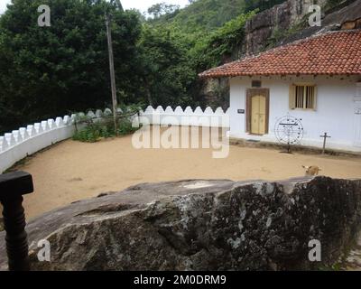 The Bogoda Wooden Bridge was built in the 16th century during the Dambadeniya era. This is said to be the oldest surviving wooden bridge in Sri Lanka. Stock Photo