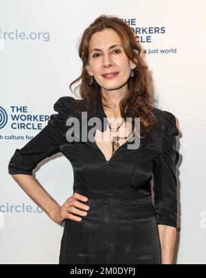 Jessica Hecht attends Workers Circle Activism Award at Tribeca 360 in ...