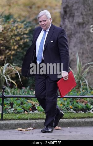 Leader of the House of Lords Nicholas True arriving in Downing Street, London, ahead of a Cabinet meeting. Picture date: Tuesday December 6, 2022. Stock Photo
