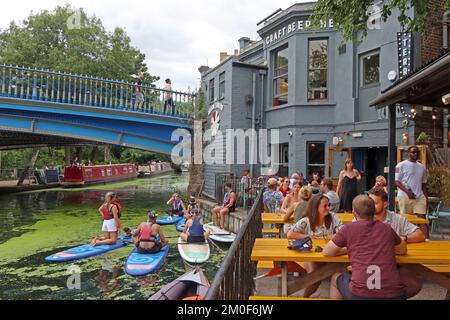 The Union Tavern, Westbourne Park, next to the Grand Union canal, 32-34 Great Western Road, Maida Vale, London, England, UK, W9 3NX Stock Photo