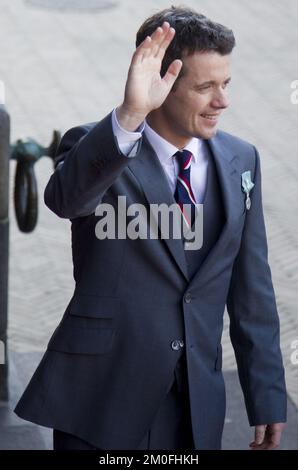 Tens of thousands of flag-waving Danes braved near-freezing temperatures on Saturday to cheer Denmark's popular figurehead monarch as she celebrated 40 years on the throne.  Escorted by mounted Hussars, Queen Margrethe traveled in an 1840 horse-drawn carriage through Copenhagen to attend a reception at the City Hall, attended by King Carl XVI Gustaf and Queen Silvia of Sweden, Norway's King Harald and Queen Sonja, the family of the deposed monarch of Greece and Icelandic President Olafur Ragnar Grimsson.  PHOTOGRAPHER ANTHON UNGER / POLFOTO Stock Photo