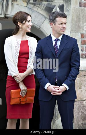 Crown Prince Frederik and Crown Princess Mary of Denmark  with the President of China Hu Jintau  and his wife Liu Yongqing,  during their visit to Rosenborg Palace in Copenhagen on Friday, June 15, 2012. The Chinese President is on a three day State Visit to Denmark, ending Saturday. (Stine Bidstrup/POLFOTO) Stock Photo