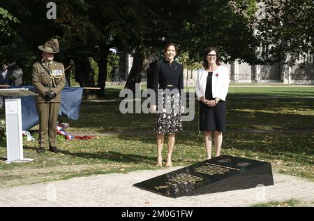 Crown Princess Mary and Australian Ambassador to Denmark Mary Ellen Miller during the inauguration of the Australian War Memorial in Denmark in the Churchill Park in Copenhagen. Thursday, September 17, 2020. The Australian War Memorial honors the Australian military and service personnel who contributed to the liberation of Denmark during World War II and the fallen Australian soldiers from the First World War, as well as it emphasises the common military history and the common freedom and democracy values that Australia and Denmark share. (Photo Keld Navntoft / Ritzau Scanpix) Stock Photo