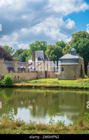 France, Ille-et-Vilaine, Maen Roch, Saint-Brice-en-Cogles, The Castles Walk hiking trail, 17th century La Motte castle Stock Photo