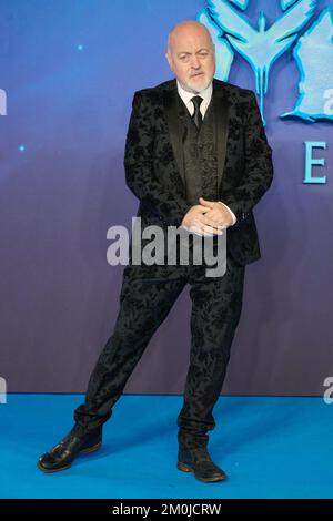 London, UK . 6 December, 2022 . Bill Bailey pictured at the AVATAR The Way of Water World Premiere held at the Odeon Leicester Square. Credit:  Alan D West/Alamy Live News Stock Photo