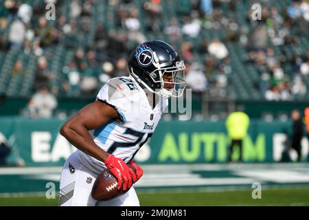 Tennessee Titans safety Joshua Kalu (28) in action during an NFL