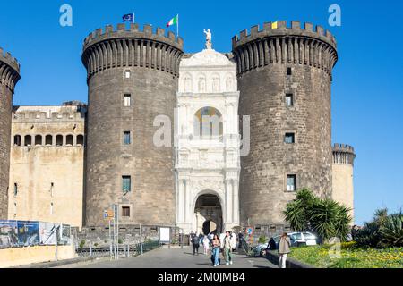Castel Nuovo (New Castle), Piazza Municipio, Naples (Napoli), Campania Region, Italy Stock Photo