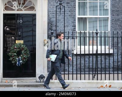 Downing Street, London, UK. 6th December 2022. Minister of State (Minister for Veterans' Affairs) in the Cabinet Office Johnny Mercer   leaves after the Cabinet Meeting at No 10 Downing Street. Stock Photo