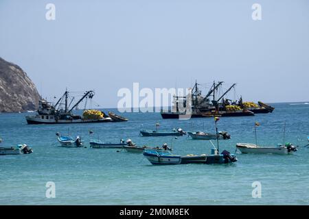 Fish Market at Puerto Lopez, Ecuador. Puerto López (16,000 inhabitants) is a small fishing village set in an arched bay on the Pacific coast in the Ec Stock Photo